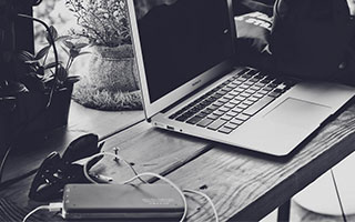 法兰克福新帅里埃拉 以人为本向德甲叩关的足坛追梦人